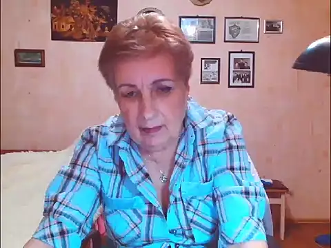 Victoria5643 online show from March 18, 6:55 pm