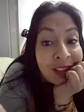 Snapshot of Catalina_JH chatting on December 28, 2:11 am Catalina JH online show from December 28, 2:11 am