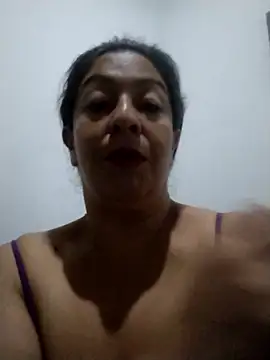 Snapshot of Catalina_JH chatting on February 17, 7:04 am Catalina JH online show from February 17, 7:04 am