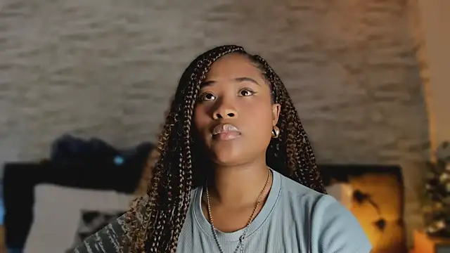 Anneth  M online show from December 20, 7:32 pm