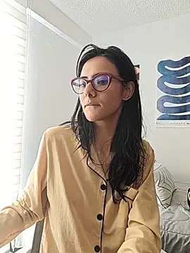 Snapshot of DanyNova_Co chatting on May 15, 3:52 pm DanyNova Co online show from May 15, 3:52 pm