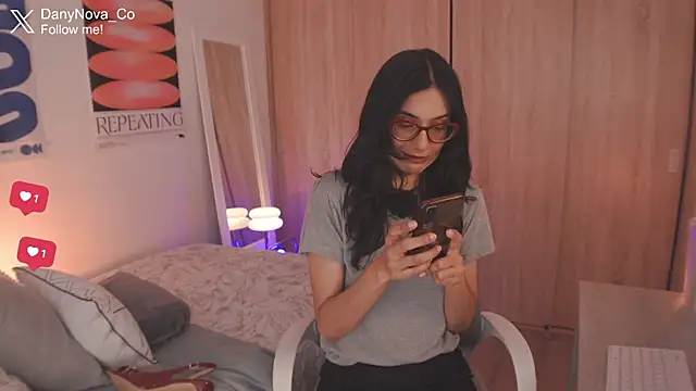 Snapshot of DanyNova_Co chatting on June 16, 9:17 pm DanyNova Co online show from June 16, 9:17 pm