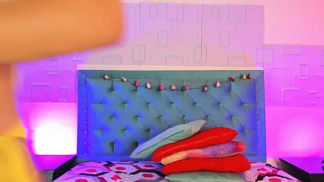 thamara26 online show from March 10, 5:18 pm