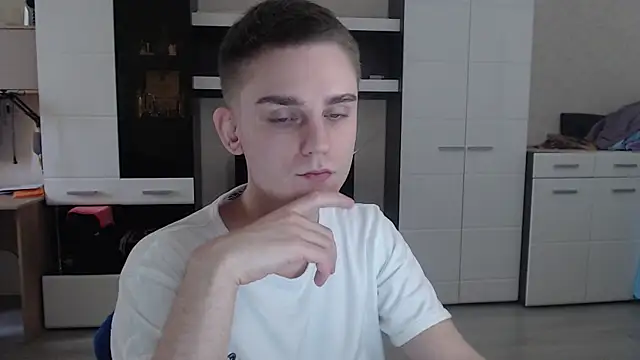 angryzan online show from January 31, 7:50 am