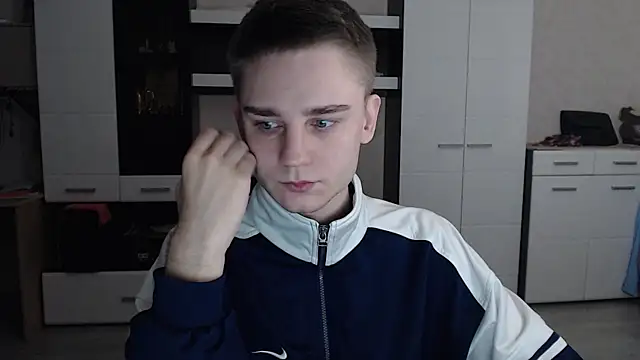 angryzan online show from February 3, 4:04 am