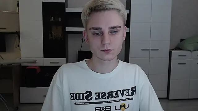 angryzan online show from March 7, 10:56 am