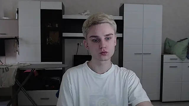 angryzan online show from March 10, 4:38 am