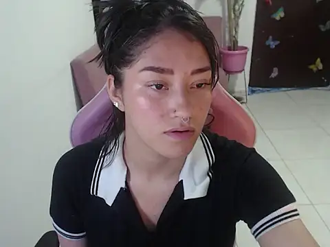 Snapshot of littleangel1_m chatting on July 12, 1:02 pm littleangel1 m online show from July 12, 1:02 pm