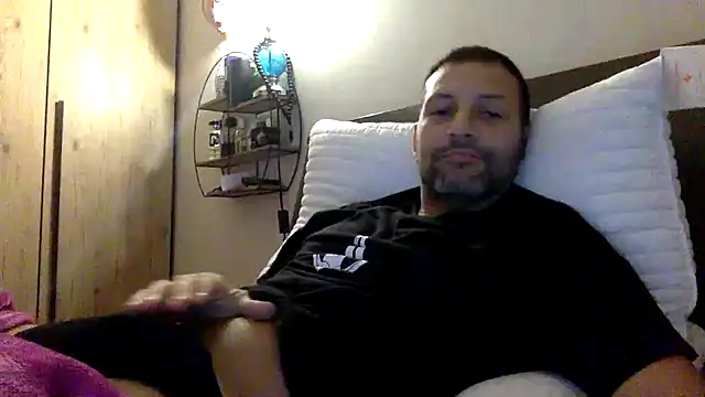 Snapshot of goroasroma90 chatting on November 14, 8:46 am goroasroma90 online show from November 14, 8:46 am