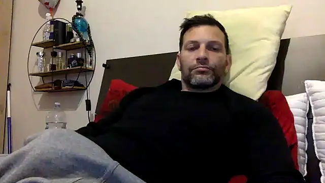 Snapshot of goroasroma90 chatting on April 13, 5:51 pm goroasroma90 online show from April 13, 5:51 pm