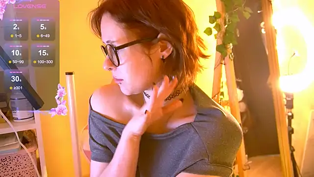 lily noris online show from January 16, 2:32 pm