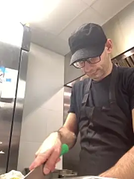 hailzeffn online show from March 14, 12:32 pm