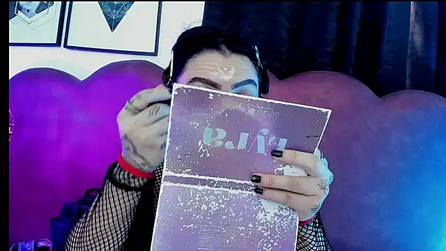 sophy rock online show from July 23, 2:59 pm