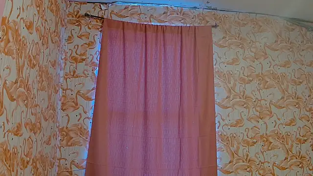 strawberrysmoothie online show from November 12, 9:25 pm