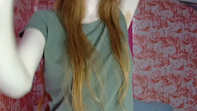 Snapshot of strawberrysmoothie chatting on July 19, 5:49 pm strawberrysmoothie online show from July 19, 5:49 pm