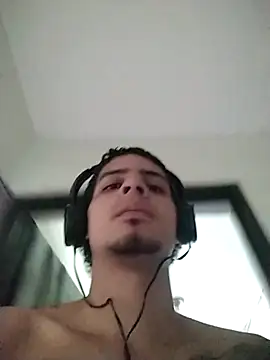 Snapshot of Tattohott chatting on March 22, 2:58 pm Tattohott online show from March 22, 2:58 pm