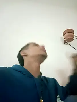 Snapshot of Tattohott chatting on September 16, 12:22 am Tattohott online show from September 16, 12:22 am