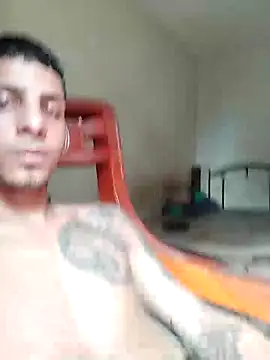 Snapshot of Tattohott chatting on October 1, 6:47 pm Tattohott online show from October 1, 6:47 pm