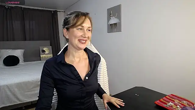 Snapshot of Vanessa_Nowak chatting on May 3, 4:24 pm Vanessa Nowak online show from May 3, 4:24 pm