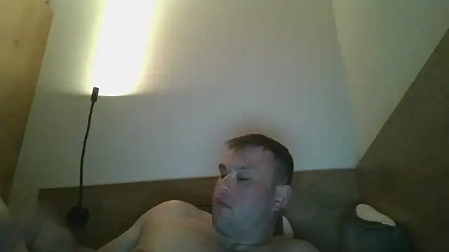 hotshot5395 online show from September 15, 6:41 pm