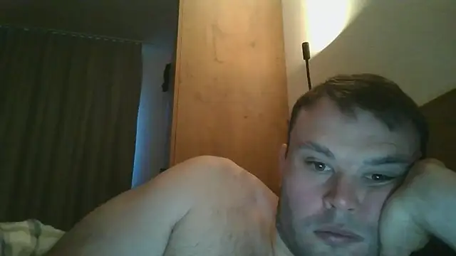 hotshot5395 online show from September 28, 5:02 am