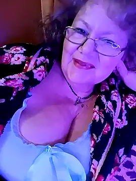 Snapshot of Snezhana chatting on January 22, 5:26 am Snezhana online show from January 22, 5:26 am