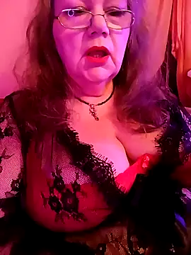 Snapshot of Snezhana chatting on February 1, 11:27 pm Snezhana online show from February 1, 11:27 pm