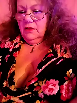 Snapshot of Snezhana chatting on February 14, 4:58 am Snezhana online show from February 14, 4:58 am