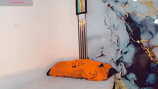 khiara moretti online show from November 11, 11:21 am