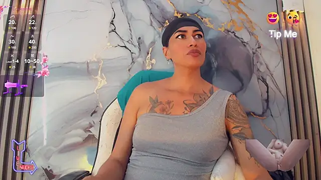 khiara moretti online show from June 17, 11:23 am