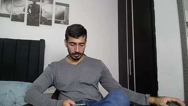 Snapshot of muscle_ares chatting on March 22, 3:31 pm muscle ares online show from March 22, 3:31 pm