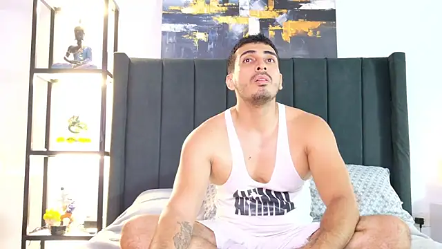 Snapshot of muscle_ares chatting on May 18, 11:21 pm muscle ares online show from May 18, 11:21 pm