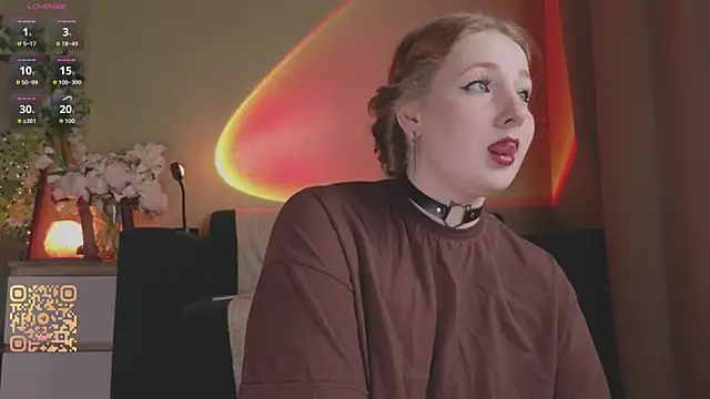 Snapshot of Miss_Ida_ chatting on April 23, 10:01 pm Miss Ida online show from April 23, 10:01 pm