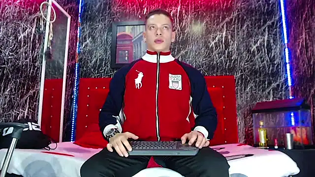 Snapshot of Baxter_Dex chatting on December 29, 6:03 am Baxter Dex online show from December 29, 6:03 am