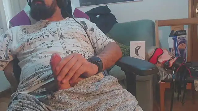 Snapshot of master4subslut chatting on September 9, 10:48 am master4subslut online show from September 9, 10:48 am