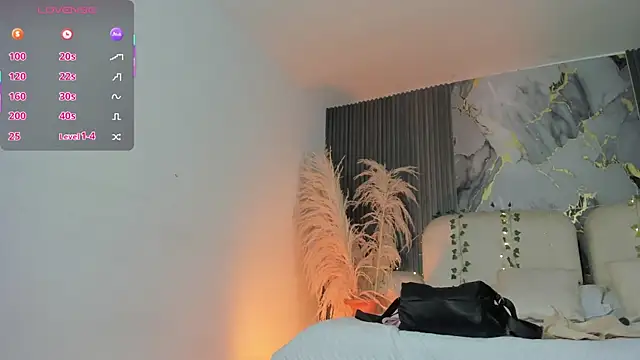 Snapshot of Agathaargent_ chatting on January 14, 11:16 am Agathaargent online show from January 14, 11:16 am