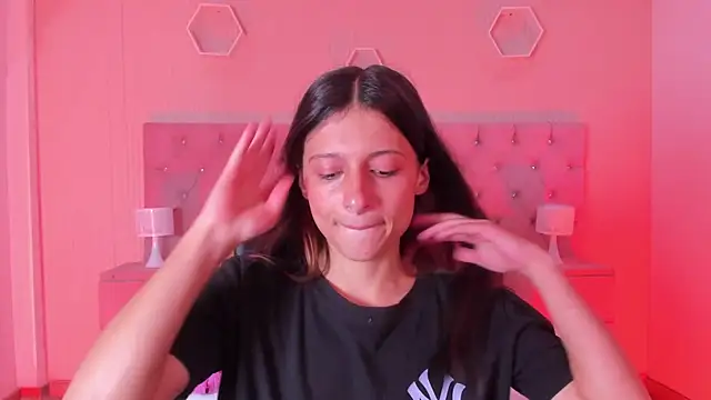 Snapshot of Agathaargent_ chatting on March 6, 10:50 pm Agathaargent online show from March 6, 10:50 pm