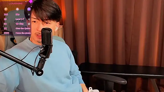 HARU-outdoor-x online show from November 28, 2:31 pm