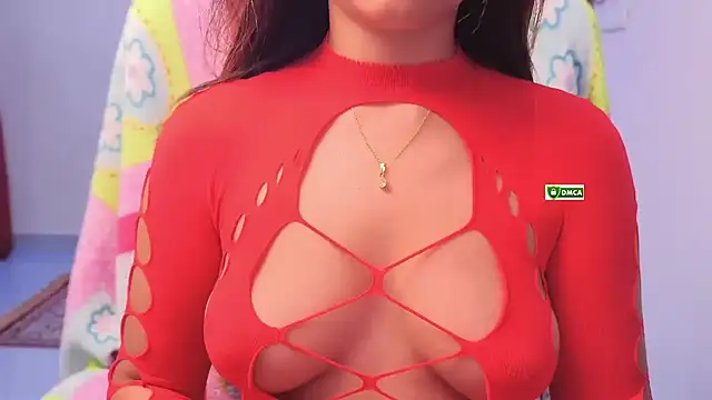 Snapshot of Royal_girl_1 chatting on May 19, 4:24 pm Royal girl 1 online show from May 19, 4:24 pm