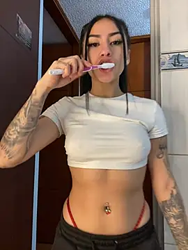 Snapshot of Bunny_sexy01 chatting on February 14, 1:02 am Bunny sexy01 online show from February 14, 1:02 am