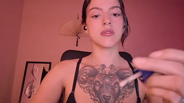 Snapshot of phoenix_xx chatting on June 21, 12:46 am phoenix xx online show from June 21, 12:46 am