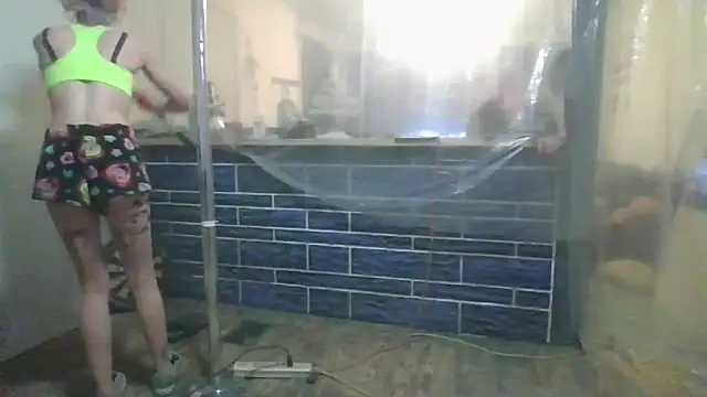 watermellonpussy online show from May 4, 3:46 am