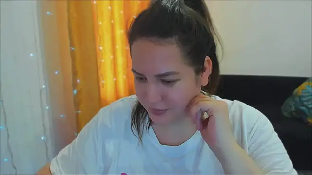 Snapshot of _madalexa_ chatting on November 2, 11:34 am madalexa online show from November 2, 11:34 am