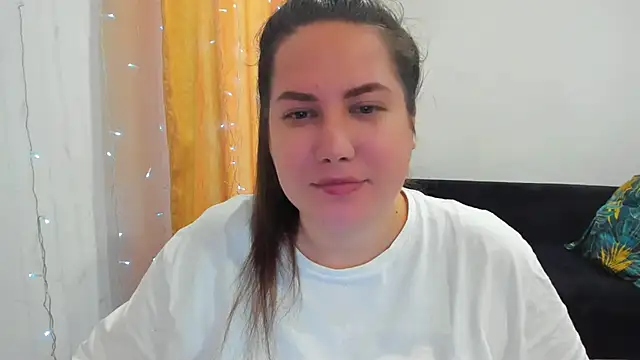 Snapshot of _madalexa_ chatting on February 2, 1:10 pm madalexa online show from February 2, 1:10 pm