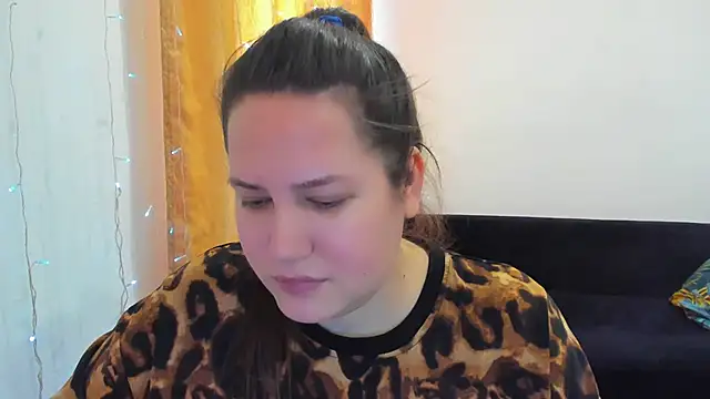 Snapshot of _madalexa_ chatting on February 9, 12:20 pm madalexa online show from February 9, 12:20 pm