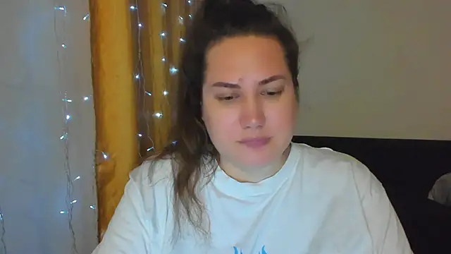 Snapshot of _madalexa_ chatting on March 18, 11:30 pm madalexa online show from March 18, 11:30 pm