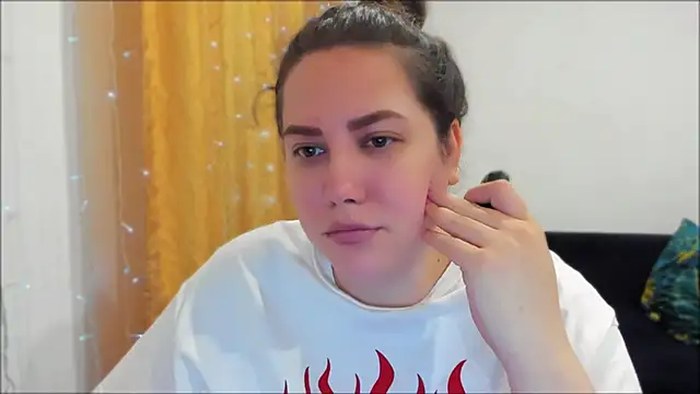 Snapshot of _madalexa_ chatting on June 9, 9:48 pm madalexa online show from June 9, 9:48 pm