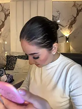 GabriellaFerrer online show from February 6, 11:10 am