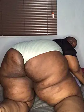 sotho ssbbw online show from December 18, 10:38 pm