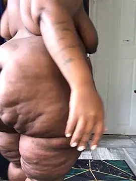 Snapshot of sotho_ssbbw chatting on June 5, 11:27 am sotho ssbbw online show from June 5, 11:27 am